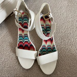 American Eagle Wedges